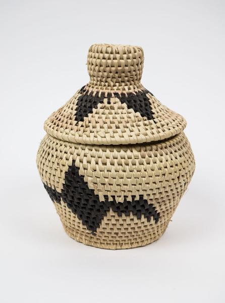 Kain & Wares - Handwoven Banana Palm Eagle Basket - Brown - Northern Fells